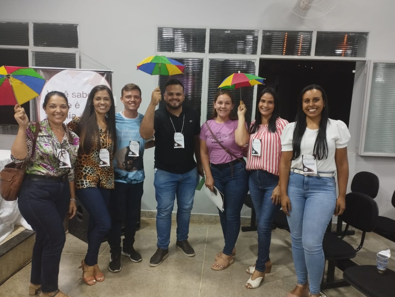 EQUIPE DO CRAS PARTICIPA DE SEMINÁRIO QUE DISCUTIU O SERVIÇO DE ACOLHIMENTO FAMILI